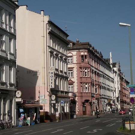 Hotel garni Djaran Offenbach am Main Bagian luar foto