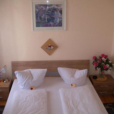 Hotel garni Djaran Offenbach am Main Bagian luar foto