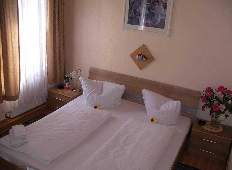 Hotel garni Djaran Offenbach am Main Bagian luar foto